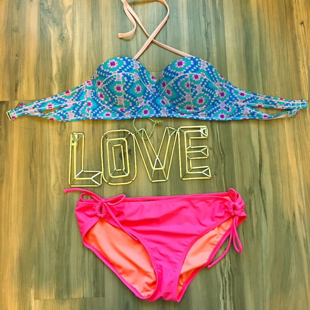 two piece swimsuit Xhilaration top